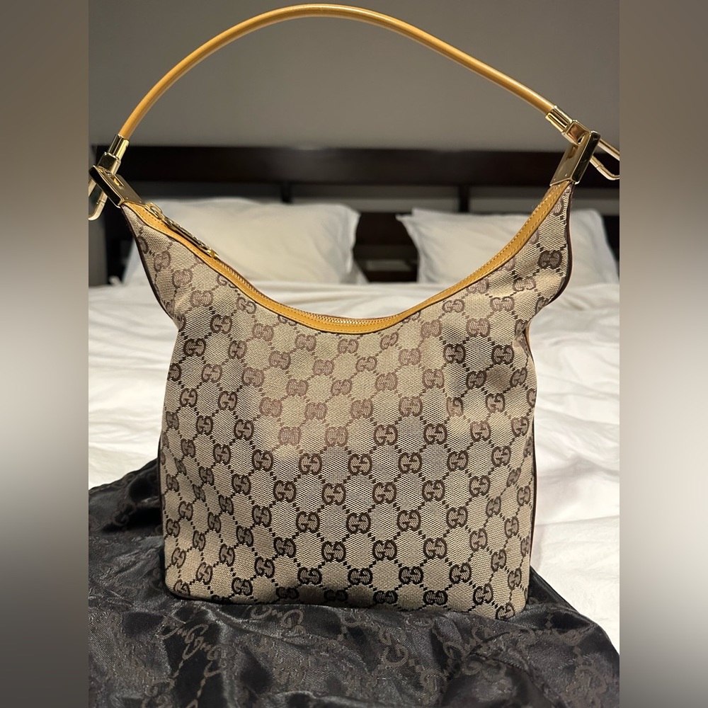 Gucci handbag